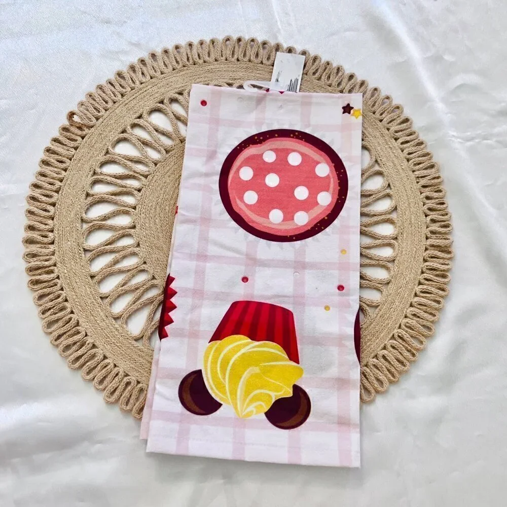 NWT Disney Mickey Pie Towel Set